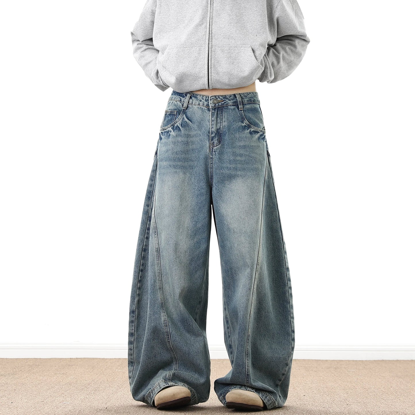 Men’s Washed Wide-Leg Jeans