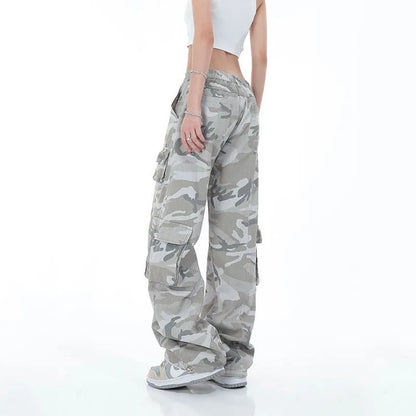 Urban Chic - Women's Wide Leg Camouflage Cargo Pants for Casual Style