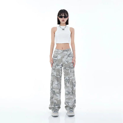 Urban Chic - Women's Wide Leg Camouflage Cargo Pants for Casual Style